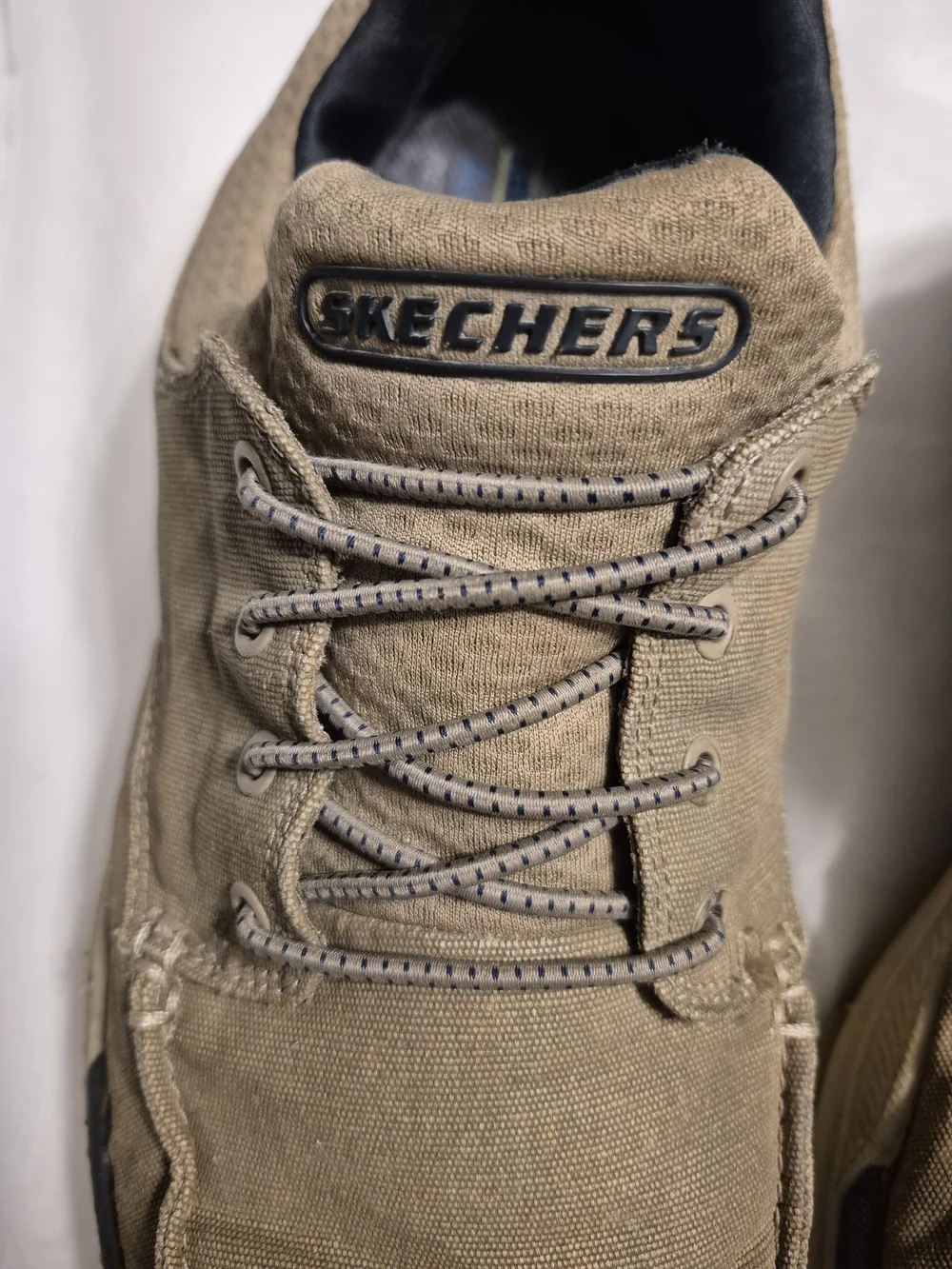 Skechers Men's Size 11.5 Khaki Canvas Slip-On Style Lace-Up Loafers